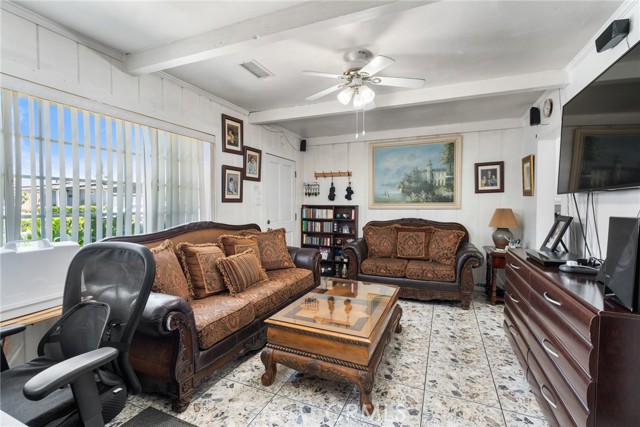 Detail Gallery Image 2 of 24 For 5150 W 135th St, Hawthorne,  CA 90250 - 3 Beds | 2 Baths