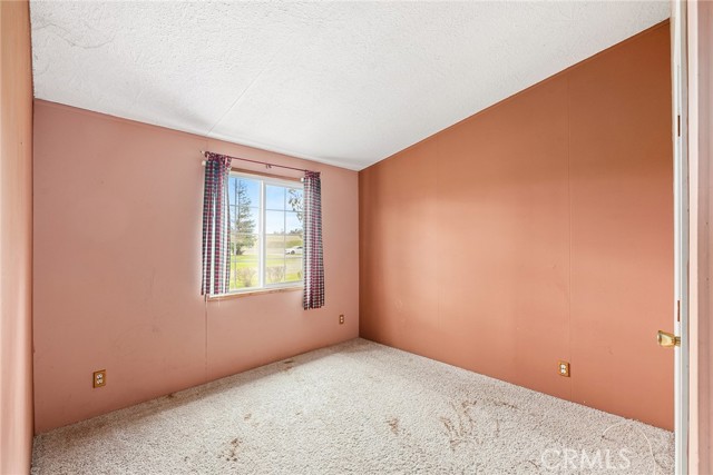 Detail Gallery Image 21 of 47 For 12150 Thunderbird Dr, Red Bluff,  CA 96080 - 4 Beds | 2 Baths