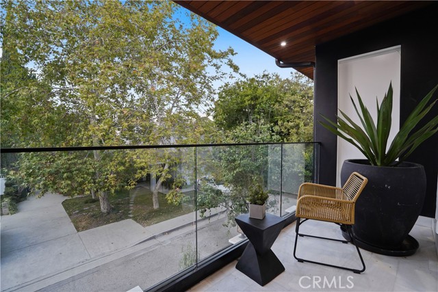Detail Gallery Image 32 of 53 For 3822 1/2 Laurel Canyon Bld, Studio City,  CA 91604 - 6 Beds | 6 Baths