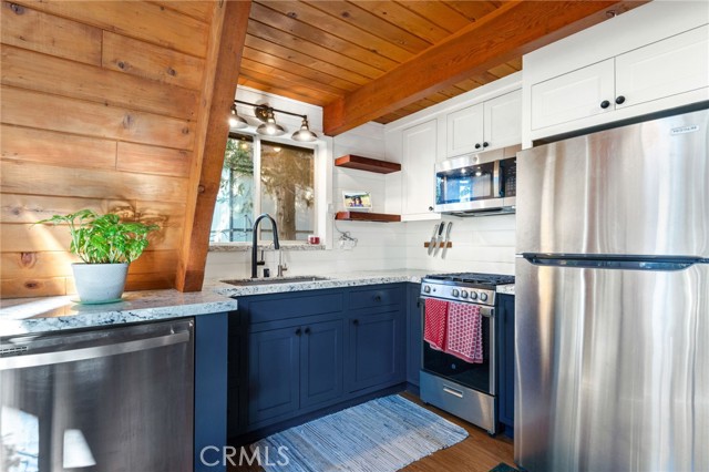 641 Buckingham, Lake Arrowhead, CA 92385