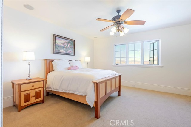 Image 36 of 74 For 25532 Oak Meadow Drive
