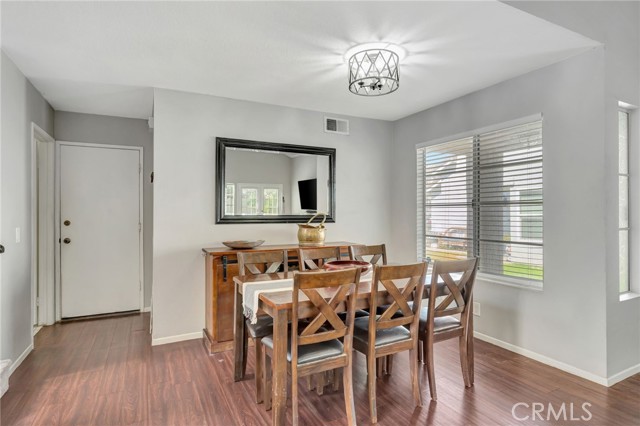 Detail Gallery Image 10 of 33 For 45320 Esmerado Ct, Temecula,  CA 92592 - 3 Beds | 2/1 Baths