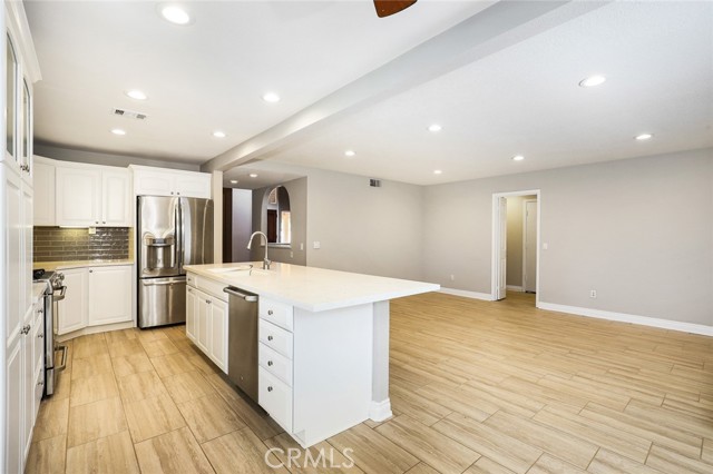 Detail Gallery Image 9 of 25 For 9513 Sunflower St, Rancho Cucamonga,  CA 91737 - 4 Beds | 3 Baths