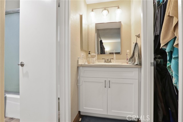 Detail Gallery Image 30 of 32 For 2000 W Palmyra Apt 29, Orange,  CA 92868 - 3 Beds | 2/1 Baths