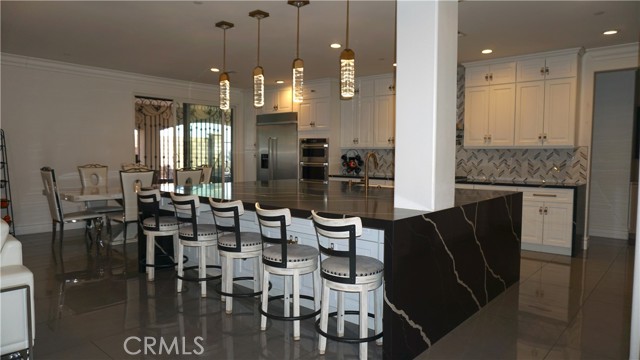 Detail Gallery Image 8 of 48 For 6895 Baroque Ct, San Bernardino,  CA 92407 - 5 Beds | 4 Baths