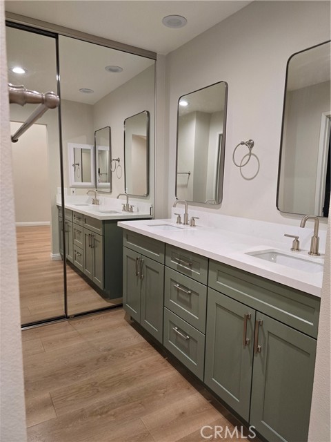 Detail Gallery Image 9 of 18 For 5800 Owensmouth Ave #21,  Woodland Hills,  CA 91367 - 2 Beds | 2 Baths