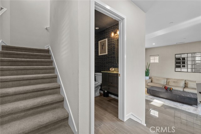 Detail Gallery Image 17 of 52 For 214 Elkhorn, Irvine,  CA 92618 - 3 Beds | 3/1 Baths