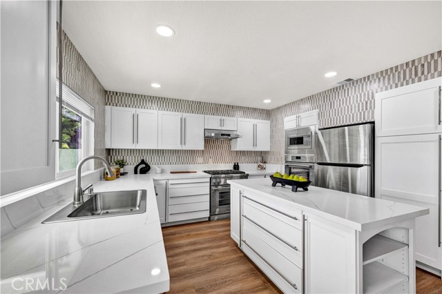 Image 2 of 53 For 921 Dahlia Avenue
