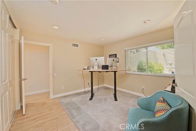 Detail Gallery Image 20 of 30 For 21330 San Jose St, Chatsworth,  CA 91311 - 4 Beds | 2 Baths