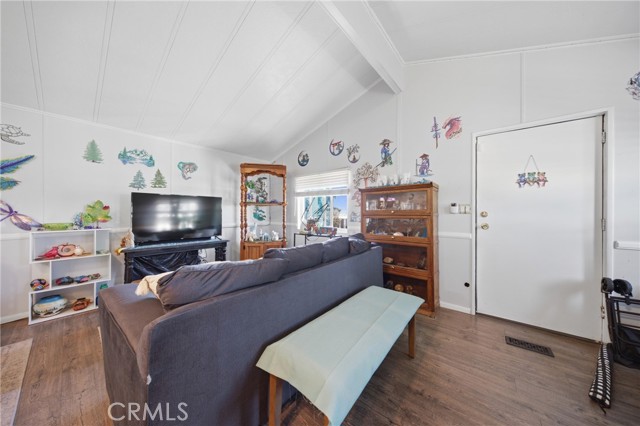Detail Gallery Image 3 of 31 For 1255 Amethyst #18,  Mentone,  CA 92359 - 2 Beds | 2 Baths