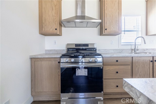 Detail Gallery Image 13 of 38 For 13130 Silver Rock Rd, Pinon Hills,  CA 92372 - 4 Beds | 2 Baths