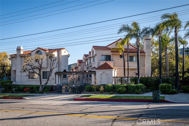 2930 Montrose Avenue, La Crescenta CA: https://media.crmls.org/medias/c78a5849-a41f-4f54-9686-14f39169328d.jpg