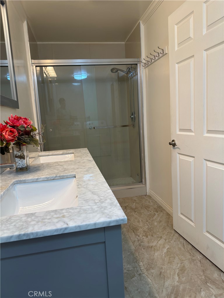 MLS #OC25241654 image #10