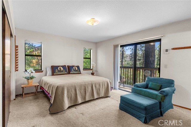 996 Eagle Road, Wrightwood CA: https://media.crmls.org/medias/c78aa52b-2aa6-40b8-8e3a-9a73dedbeb98.jpg