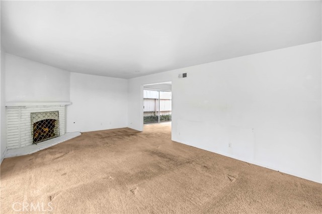 497 Westminster Avenue photo 6