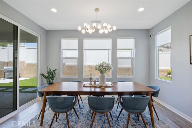 Detail Gallery Image 13 of 54 For 18171 Hedgerow Way, Saugus,  CA 91350 - 4 Beds | 2/1 Baths