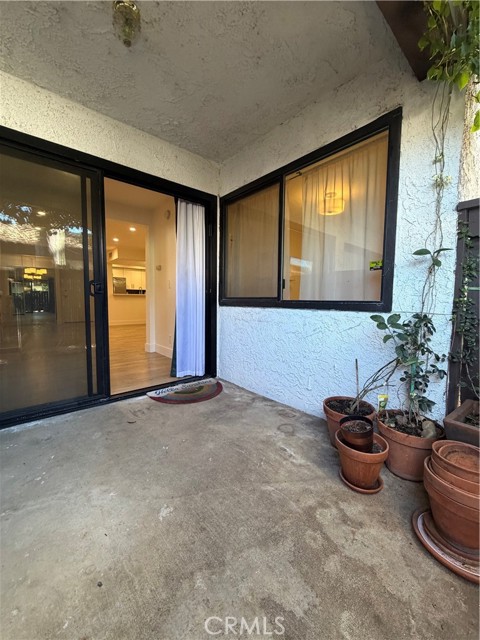 Detail Gallery Image 24 of 39 For 6275 Canoga, Woodland Hills,  CA 91367 - 2 Beds | 1 Baths