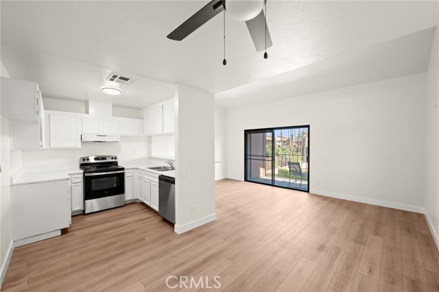 Detail Gallery Image 5 of 36 For 291 E Mel #232,  Palm Springs,  CA 92262 - 2 Beds | 2 Baths