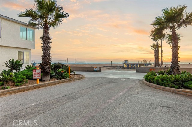 2 2nd Street, Hermosa Beach, California 90254, ,Multi-Family,For Sale,2nd Street,SB25041878