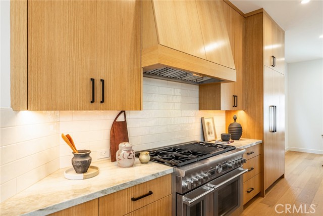 223 Orchid Avenue, Corona del Mar CA: https://media.crmls.org/medias/c78e732f-1fb8-40df-8179-a20497988a72.jpg