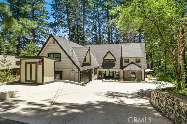 Detail Gallery Image 3 of 59 For 157 Brentwood Dr, Lake Arrowhead,  CA 92352 - 5 Beds | 4/1 Baths