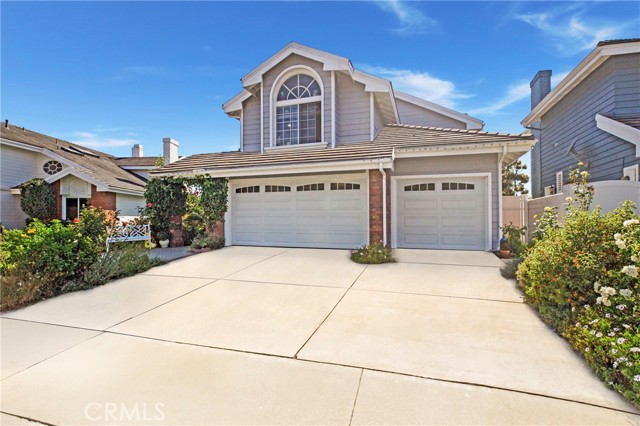54 Richmond, Laguna Niguel CA: https://media.crmls.org/medias/c78ebf9b-3724-4f54-aef3-7b27384defb3.jpg