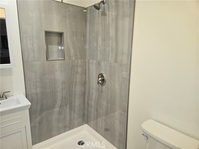 Detail Gallery Image 9 of 10 For 16742 E Main St, Orange,  CA 92865 - 3 Beds | 2 Baths