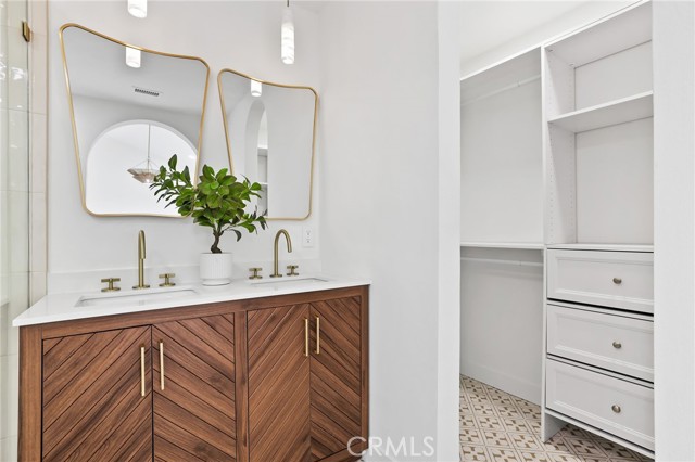 23941 Jarrow Lane, Lake Forest CA: https://media.crmls.org/medias/c78f7a87-c09e-49fa-ab58-05e29c15a561.jpg