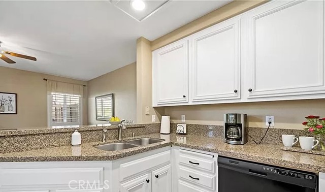 Detail Gallery Image 6 of 9 For 19087 Pemberton Pl, Riverside,  CA 92508 - 3 Beds | 2/1 Baths