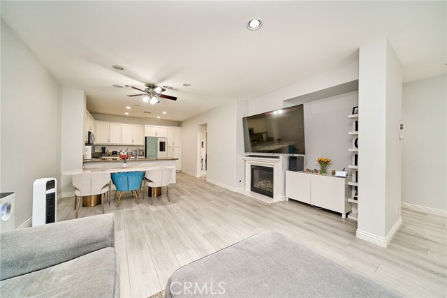 Detail Gallery Image 6 of 38 For 12573 Montaivo, Corona,  CA 91752 - 3 Beds | 2/1 Baths