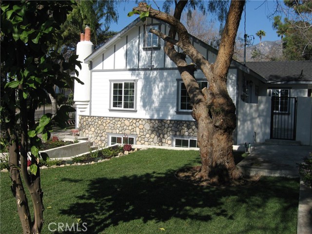 Image 3 of 27 For 2725 Sanborn Avenue