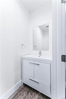 Detail Gallery Image 5 of 33 For 51 Kennebec Ave #3,  Long Beach,  CA 90803 - 3 Beds | 3/1 Baths
