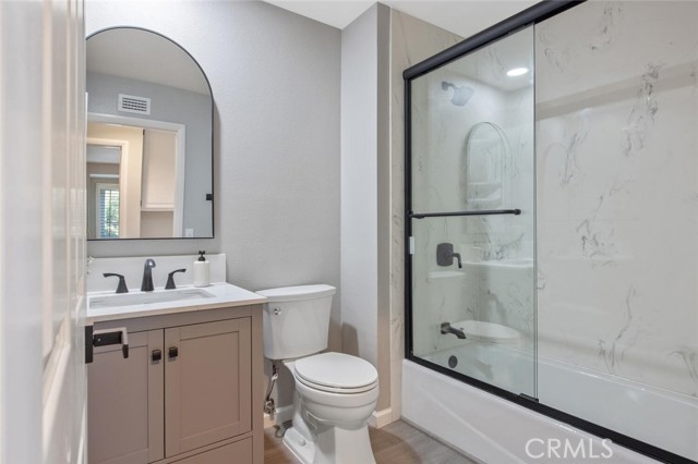 Detail Gallery Image 32 of 38 For 5682 Starwood Ct, Westlake Village,  CA 91362 - 3 Beds | 3 Baths