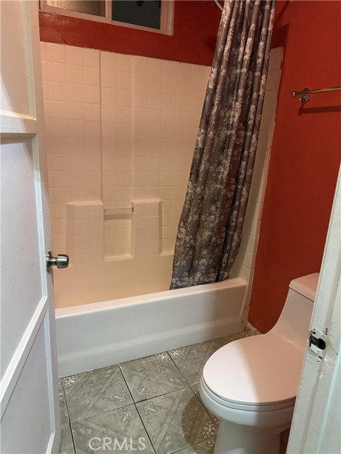 Detail Gallery Image 7 of 25 For 1524 E 75th, Los Angeles,  CA 90001 - 4 Beds | 2 Baths