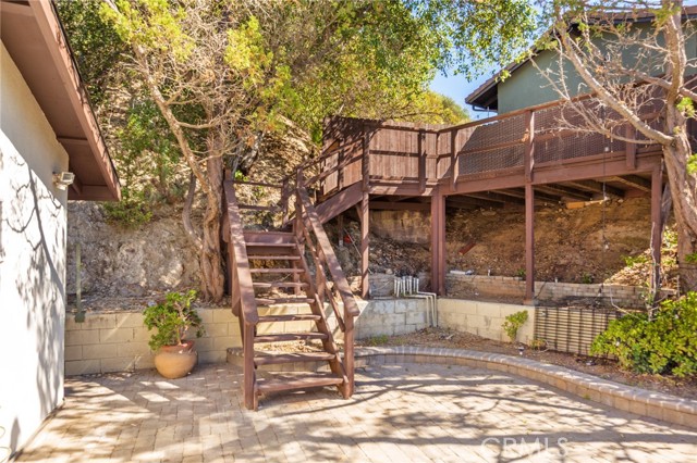 Detail Gallery Image 30 of 31 For 1731 Golf Club Dr, Glendale,  CA 91206 - 3 Beds | 3 Baths