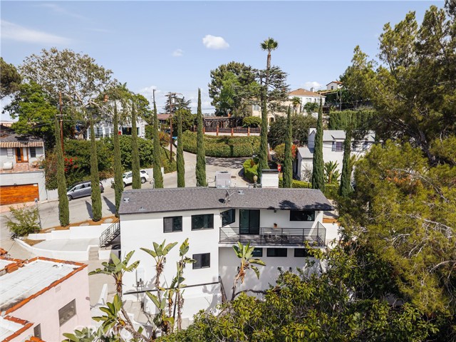 Detail Gallery Image 36 of 39 For 3950 Franklin Ave, Los Angeles,  CA 90027 - 3 Beds | 3/1 Baths