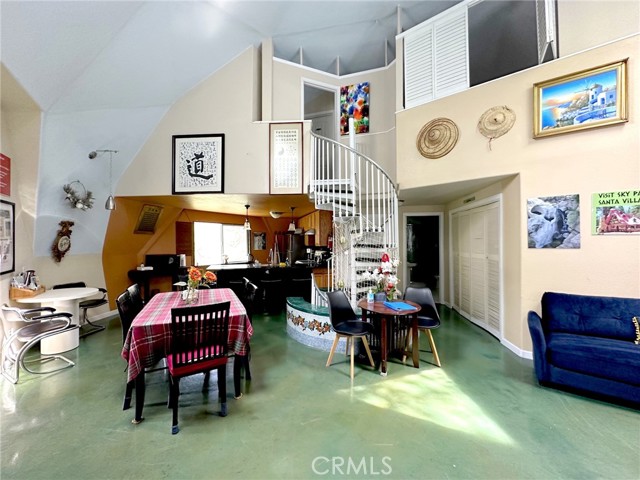 Detail Gallery Image 3 of 42 For 24998 Jewel, Crestline,  CA 92325 - 4 Beds | 3 Baths