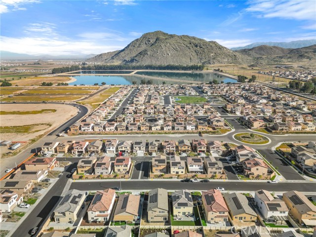 Detail Gallery Image 6 of 46 For 30555 Draco, Winchester,  CA 92596 - 5 Beds | 3 Baths