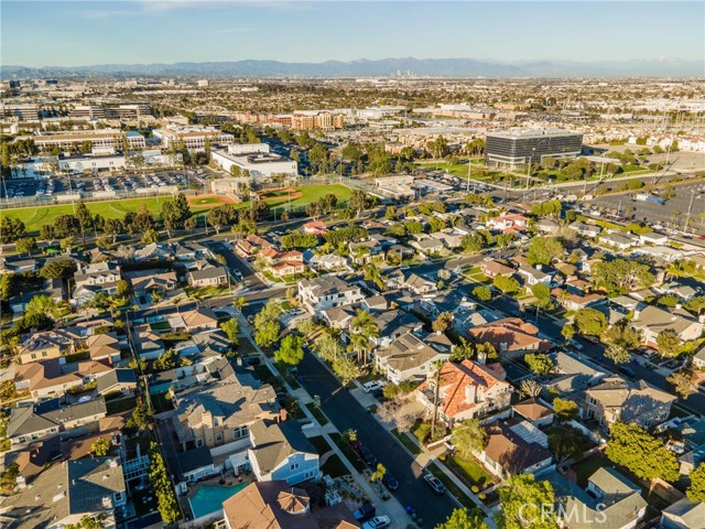 2104 Harkness Street, Manhattan Beach, California 90266, 4 Bedrooms Bedrooms, ,3 BathroomsBathrooms,Residential,Sold,Harkness,SB22004705
