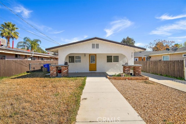 3189 Sanchez St, San Bernardino, CA 92404