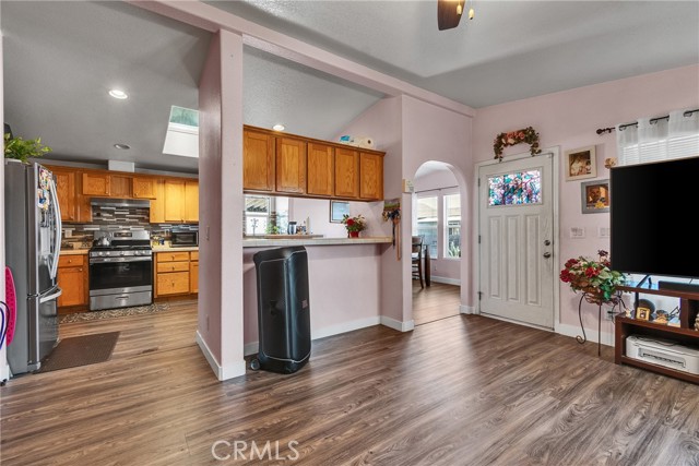Detail Gallery Image 5 of 41 For 3825 Crestmore Rd #459,  Jurupa Valley,  CA 92509 - 3 Beds | 2 Baths