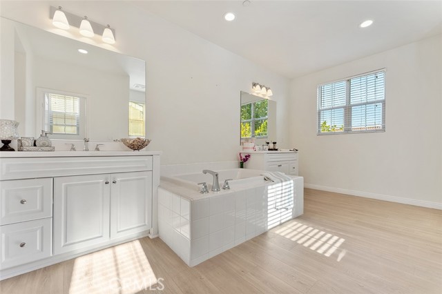 3131 E Rutherford Dr, Ontario CA: https://media.crmls.org/medias/c794bdee-a1fc-4f36-ad5d-e6e50bdb398c.jpg