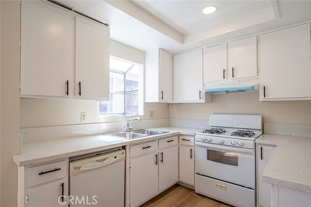 Detail Gallery Image 4 of 19 For 11408 Herb St #7,  South El Monte,  CA 91733 - 2 Beds | 1/1 Baths