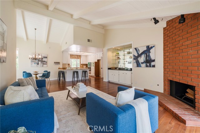 30243 Avenida Selecta, Rancho Palos Verdes CA: https://media.crmls.org/medias/c795b63a-4d78-4a03-a77d-36d00f54c3e5.jpg