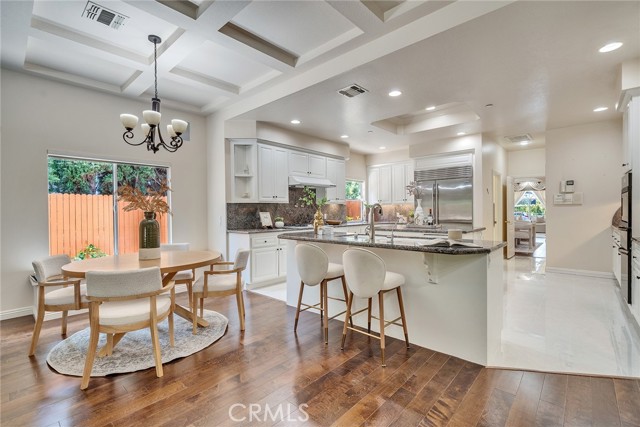 1768 Oakwood Avenue, Arcadia CA: https://media.crmls.org/medias/c796224d-19f5-4ae0-8e28-9612632cd33c.jpg