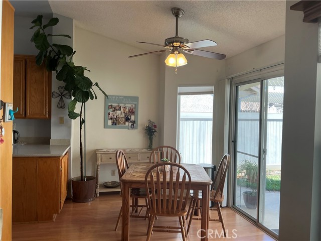 Detail Gallery Image 4 of 17 For 5191 W Plainfield, Banning,  CA 92220 - 2 Beds | 2 Baths