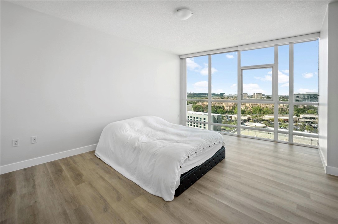 Detail Gallery Image 15 of 44 For 3131 Michelson Dr #1504,  Irvine,  CA 92612 - 3 Beds | 2/1 Baths