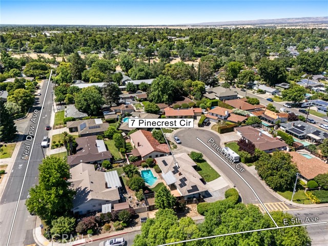 7 Pinecrest Circle, Chico CA: https://media.crmls.org/medias/c7974b26-6ae2-491d-9f67-dff5e7884bde.jpg