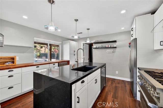 Detail Gallery Image 8 of 68 For 31386 Corte San Leandro, Temecula,  CA 92592 - 4 Beds | 2/1 Baths