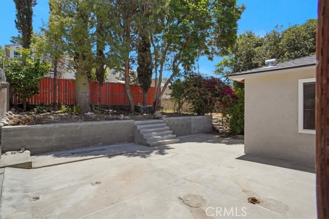 Detail Gallery Image 10 of 11 For 10326 Silverton Ave, Tujunga,  CA 91042 - 2 Beds | 2 Baths